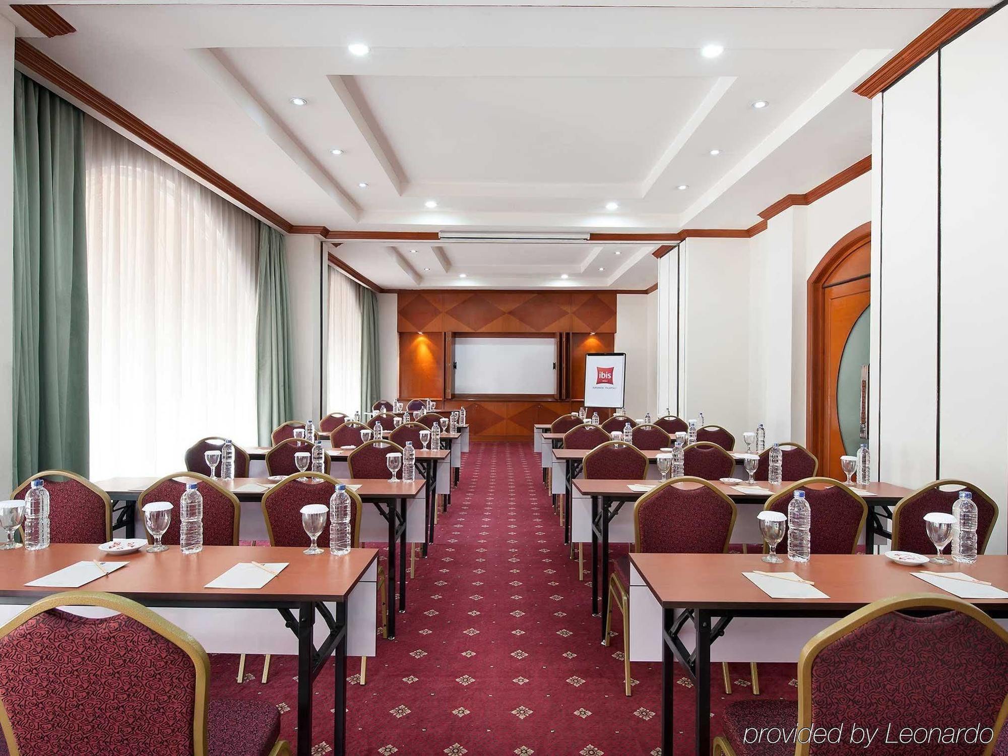 Arcadia Surabaya Hotel Exterior photo